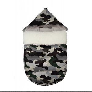 7 am Enfant LambPod Muff NWT